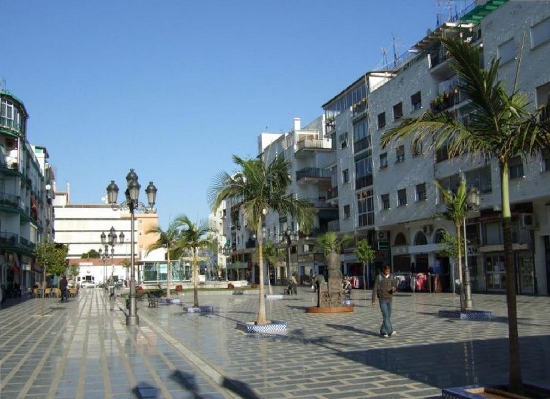 Precioso Atico Con Terraza En Plaza De Andalucia Lejlighed