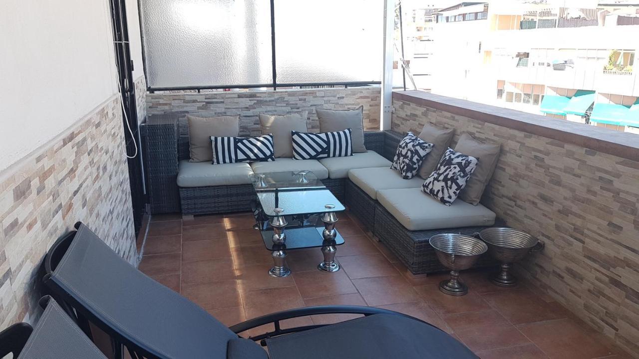 Precioso Atico Con Terraza En Plaza De Andalucia *